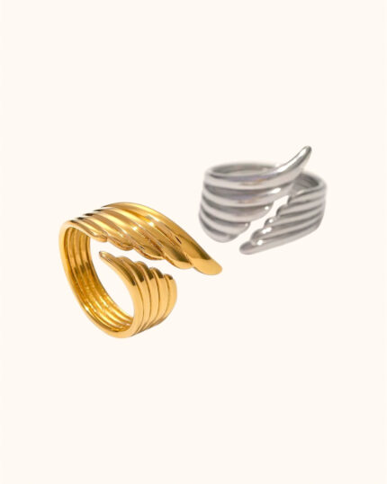 WINGS RING